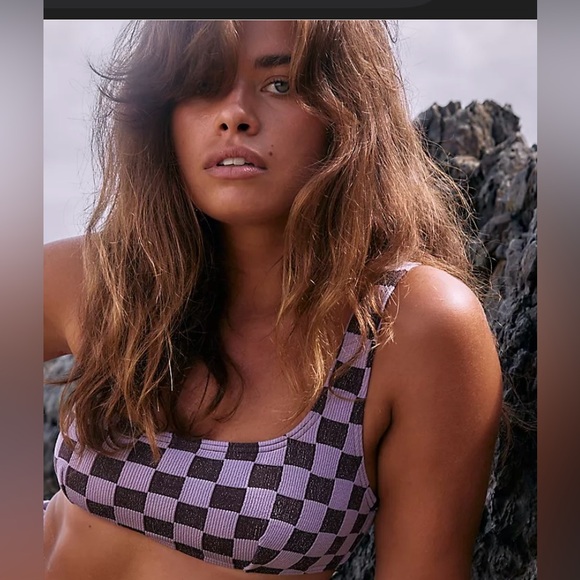 NWT THRILLS (FP) Ribbed Square Crop Bikini Top Sz XS
Color Washed Cocoa - Picture 1 of 11